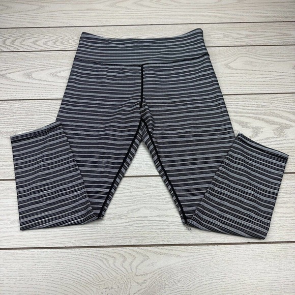 Zyia Black Aztec Adrenaline 7/8 23” Leggings Size 12 - Picture 1 of 8